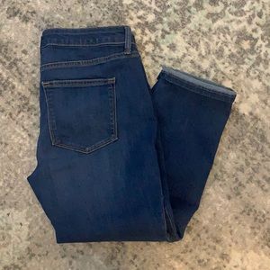 Women’s Sonoma Capri’s in EUC. Smoke free home.